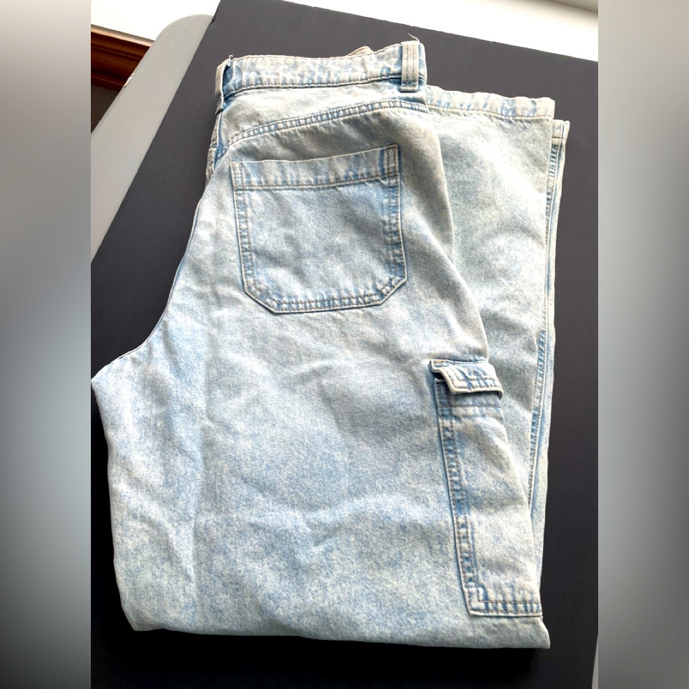Tall 32”w sz6-8 wide leg H&M Divided distressed look blue jeans cotton cargo